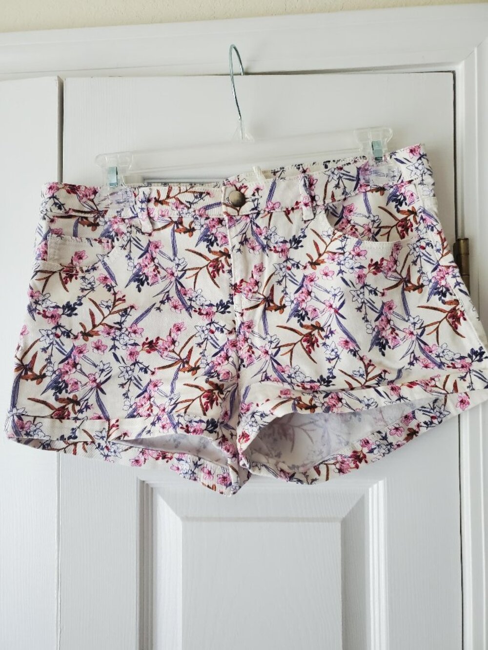 H&M floral Twill shorts Size 6